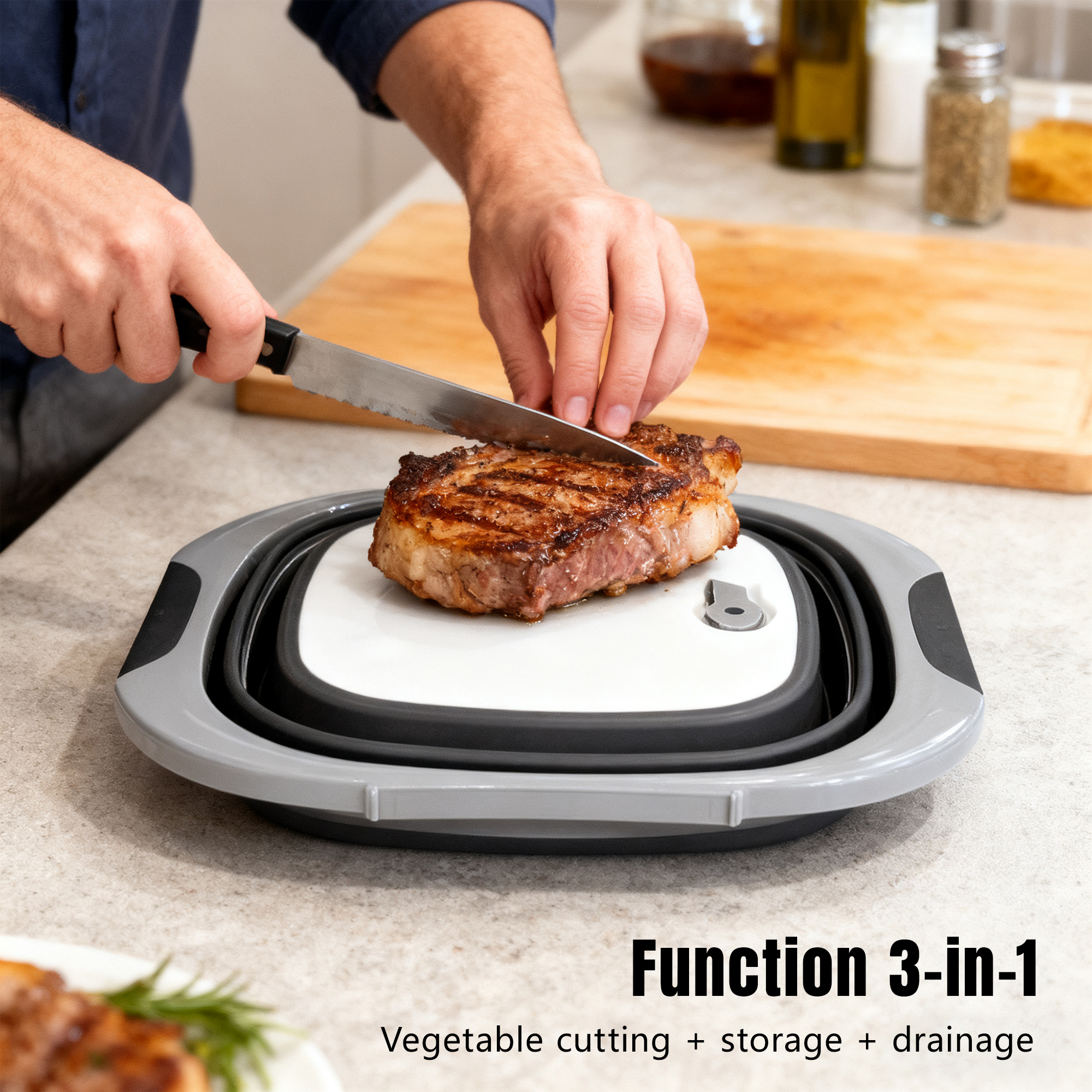 Sealed lid keeps dust and odors out