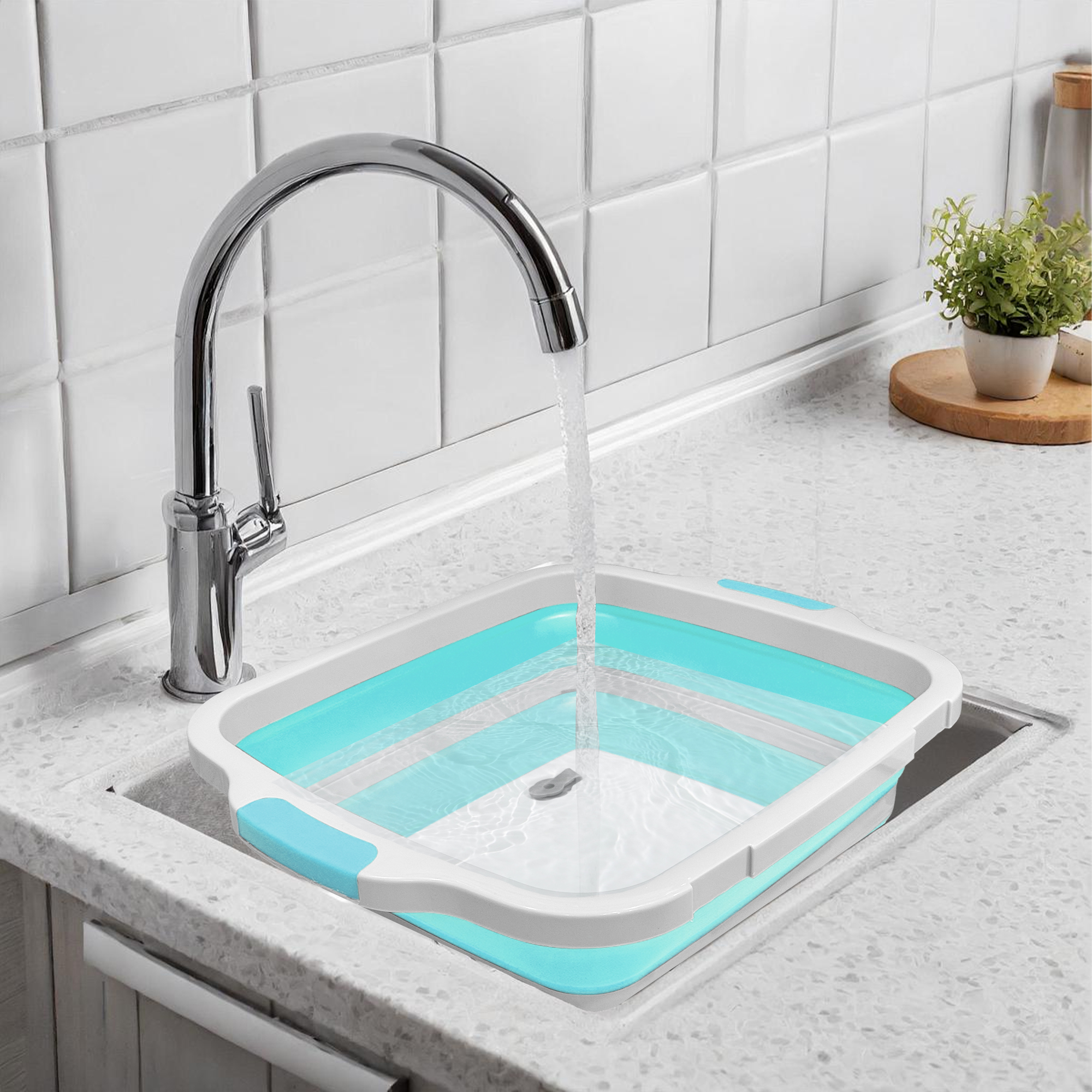 16L Foldable Prep Tub with Airtight Locking Lid - Blue in use