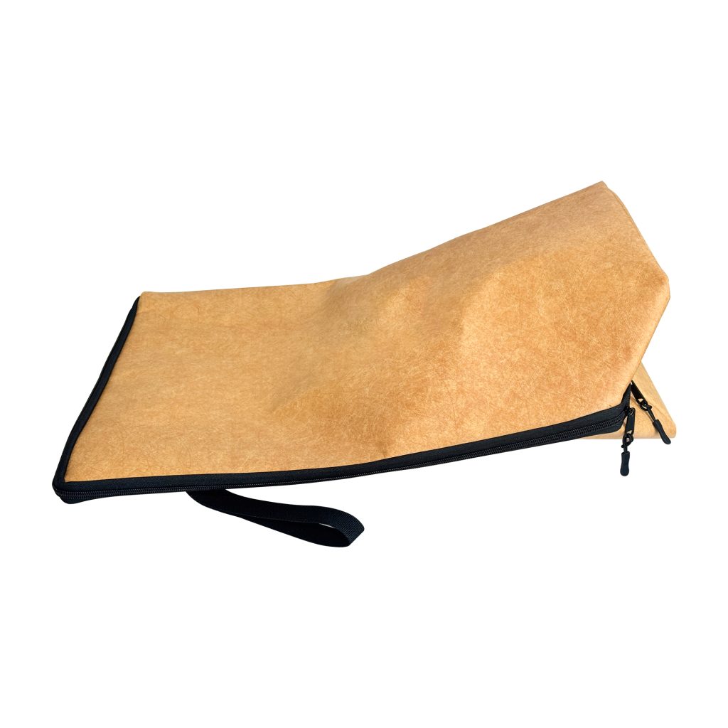 BBQ Resting Blanket for Meat – Insulated Wrap in use