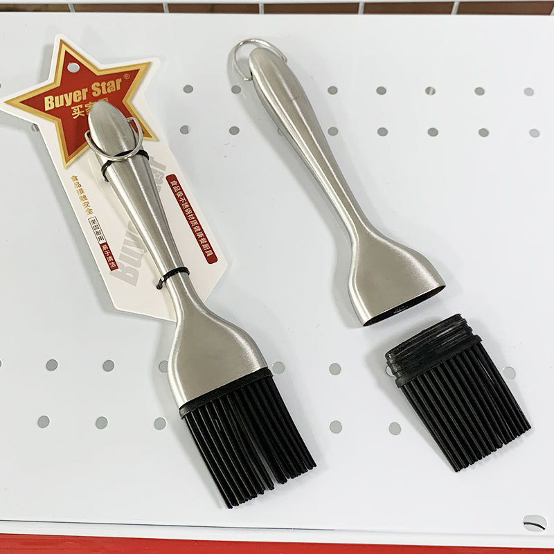 Stainless Silicone Basting Brush – 18 cm in use
