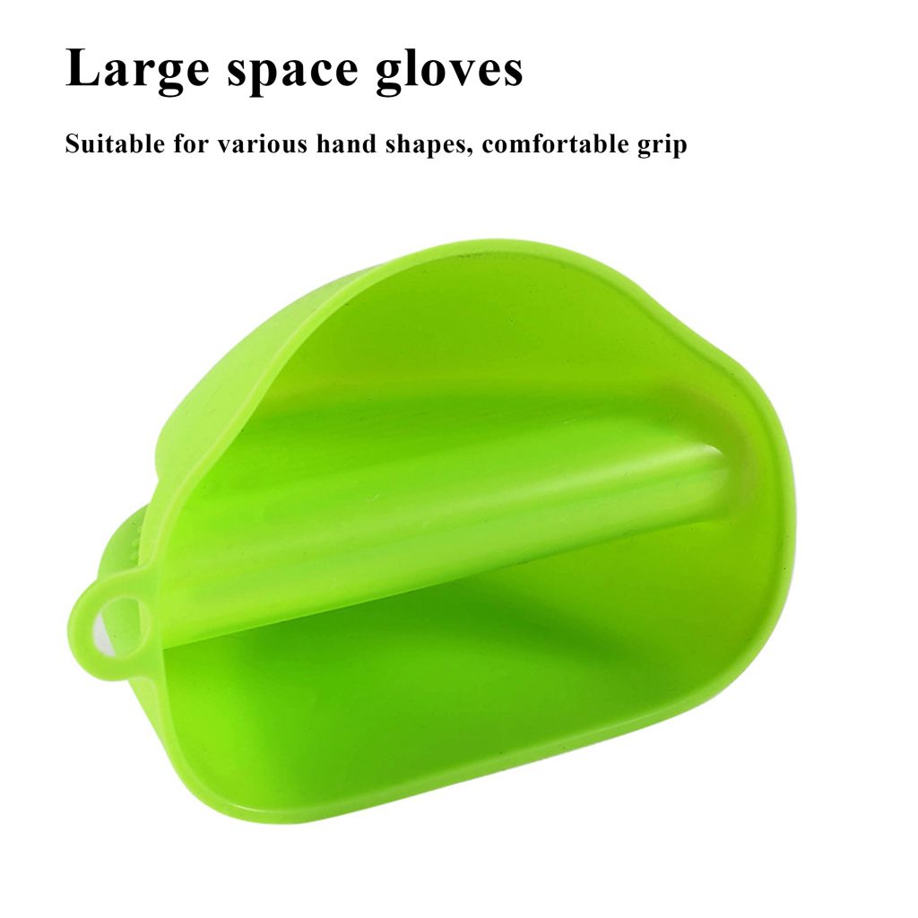 Silicone Heat-Resistant Grill Gloves – 2 Pack in use