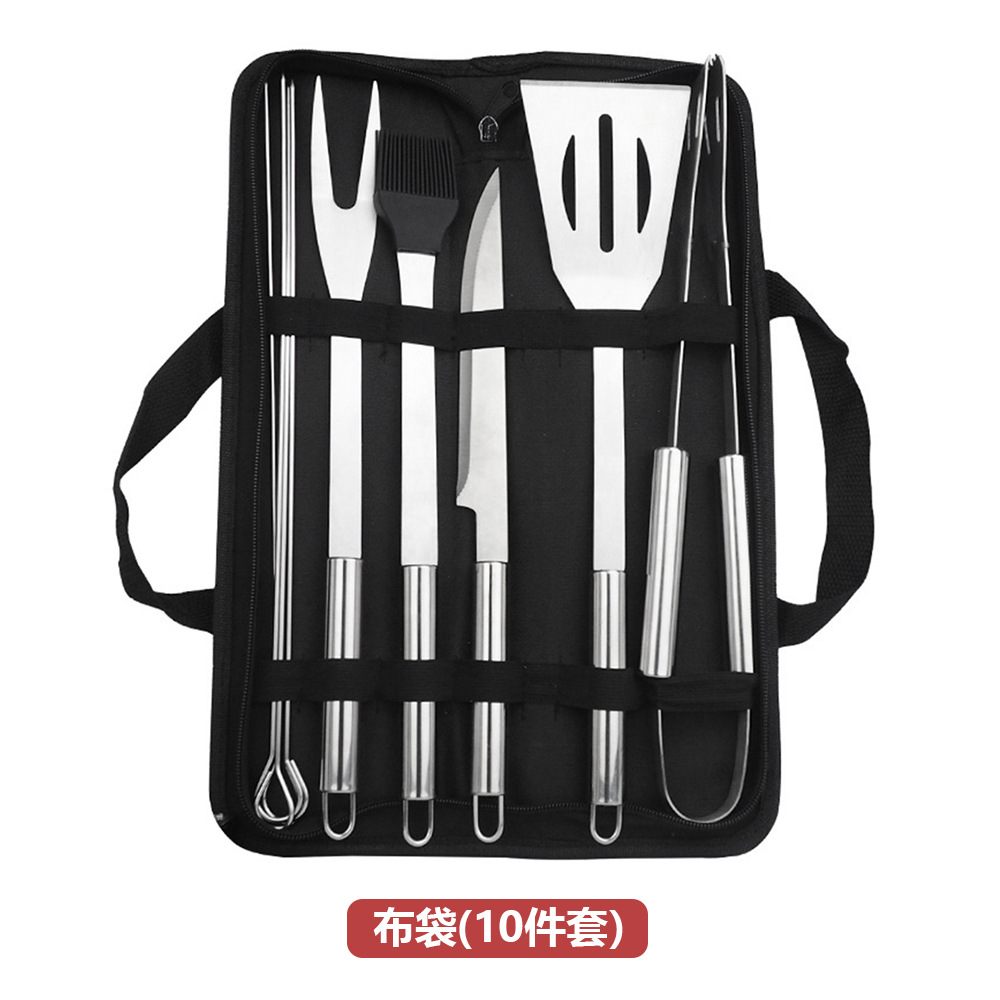 BBQ Tool Set with Carry Bag – 7-Piece in use