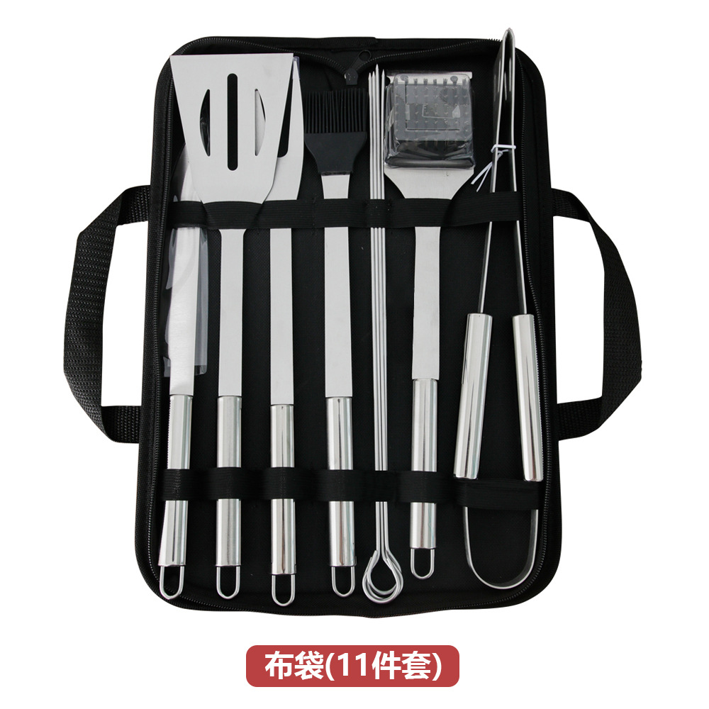 BBQ Tool Set with Carry Bag – 7-Piece in use
