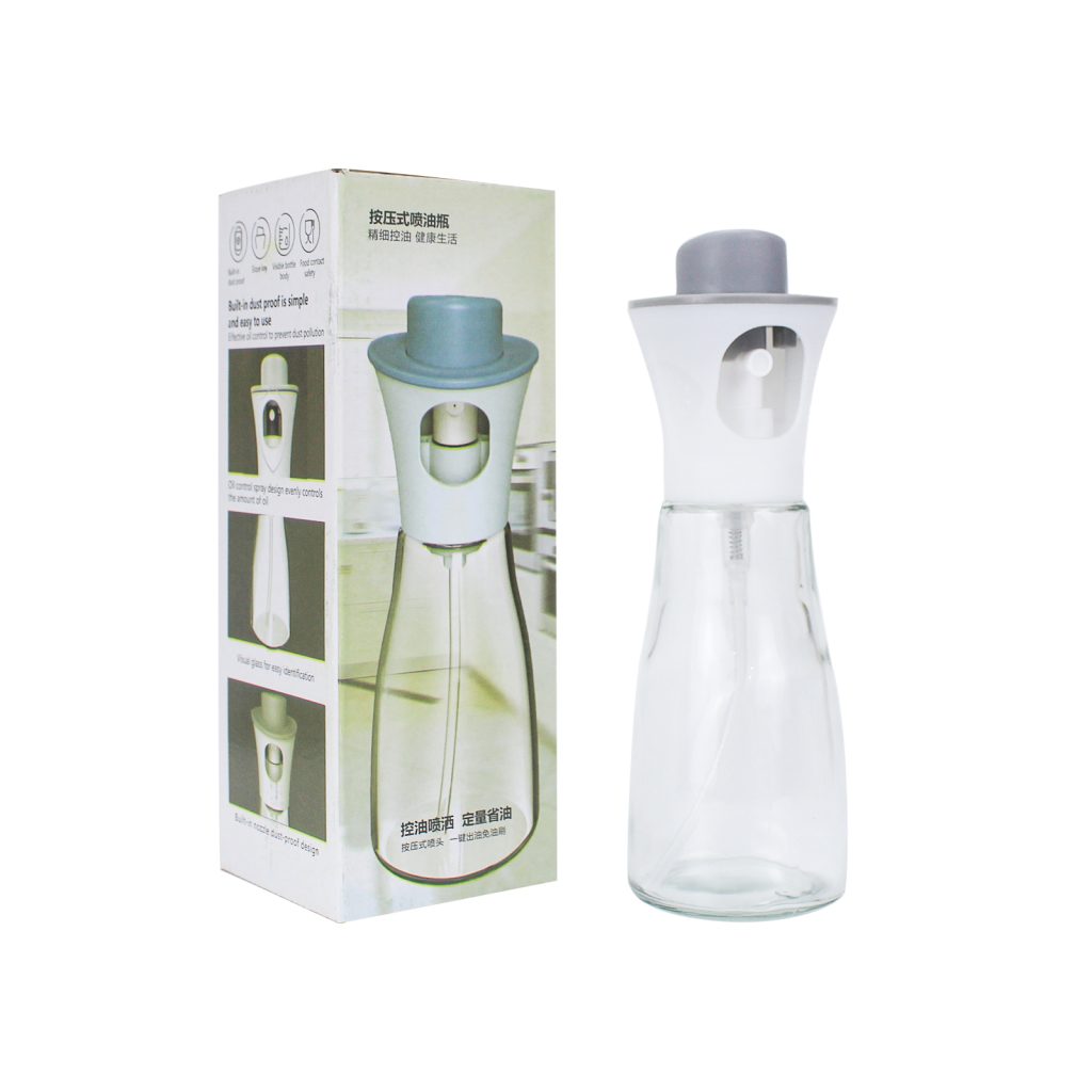 200ml Olive Oil Spray Bottle – Mist Pump in use