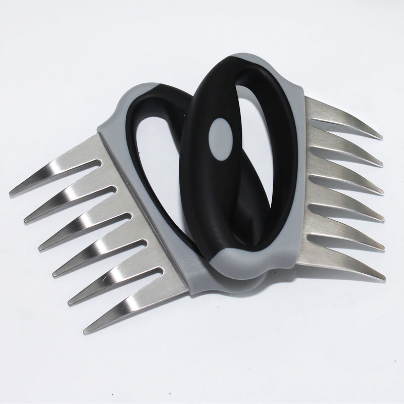 6-Tine BBQ Meat Shredding Claw – Stainless in use